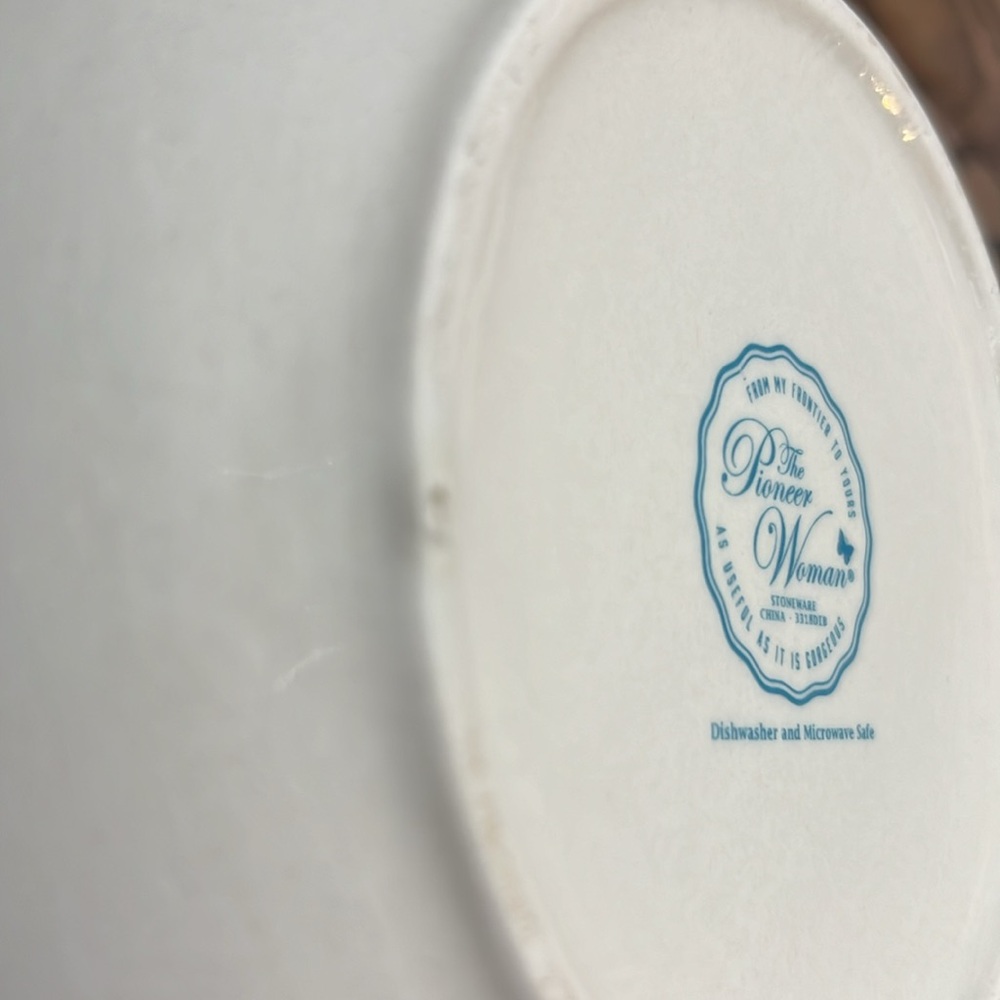 Pioneer woman mixing bowl - Picture 8 of 8